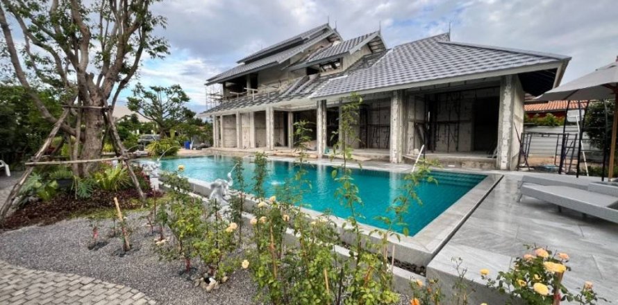 Chalet de 3 dormitorios en Hua Hin, Tailandia № 132993