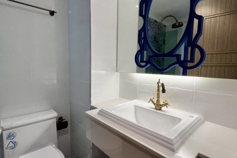 Apartamento de 2 dormitorios en Pattaya, Tailandia № 101489 - foto 15