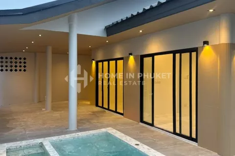 Casa de 3 dormitorios en Chalong, Tailandia № 131485 - foto 4