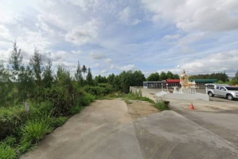 Земельный участок в Си Рача, Таиланд  № 120600