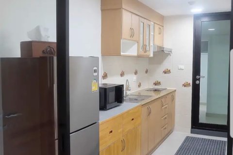 Condominio de 2 dormitorios en Watthana, Bangkok, Tailandia № 80336 - foto 5