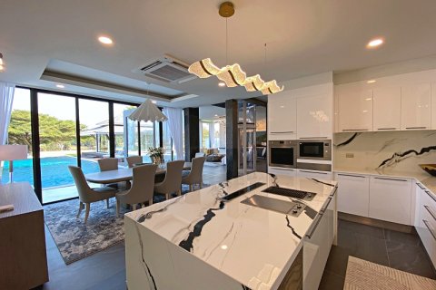 Casa de 4 dormitorios en Hua Hin, Tailandia № 125106 - foto 12
