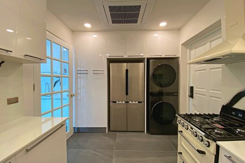 Casa de 4 dormitorios en Hua Hin, Tailandia № 125106 - foto 13