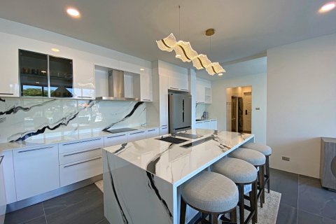 Casa de 4 dormitorios en Hua Hin, Tailandia № 125106 - foto 10