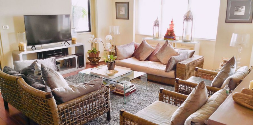 Penthouse in Khlong Toei, Bangkok, Thailand 3 bedrooms № 76108