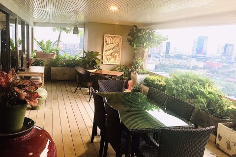 Penthouse in Khlong Toei, Bangkok, Thailand 3 bedrooms № 76108 - photo 6
