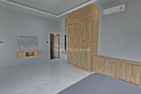 Casa de 3 dormitorios en Pattaya, Tailandia № 123499 - foto 6