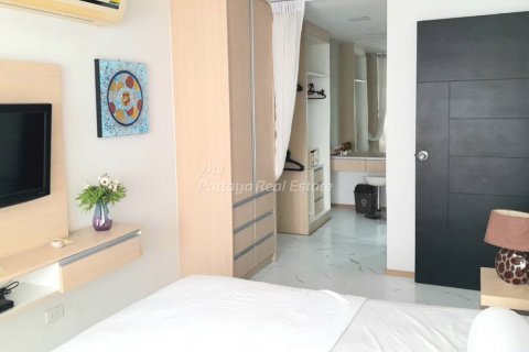 Condo in Bang Lamung, Thailand, 1 bedroom № 123502 - photo 3