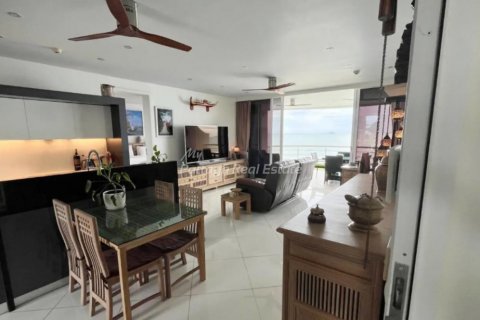 Condominio de 3 dormitorios en Sattahip, Tailandia № 123501