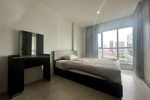 Estudio en el condominio en Huai Khwang, Bangkok, Tailandia № 142770 - foto 10