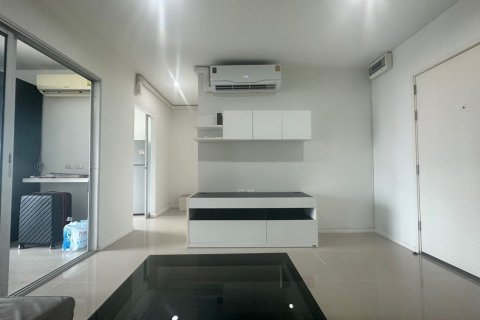 Estudio en el condominio en Huai Khwang, Bangkok, Tailandia № 142770 - foto 4