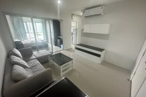 Estudio en el condominio en Huai Khwang, Bangkok, Tailandia № 142770 - foto 2