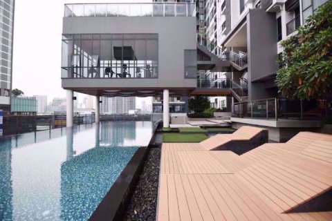 Condominio de 2 dormitorios en Ratchathewi, Bangkok, Tailandia № 76966 - foto 13