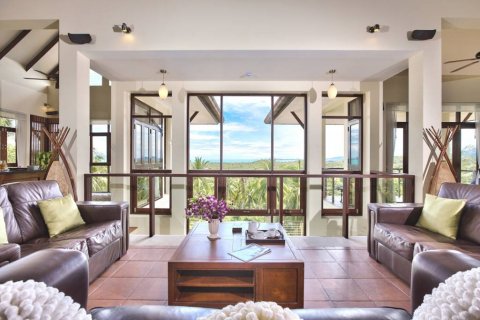 Chalet de 5 dormitorios en Surat Thani, Tailandia № 124667 - foto 7