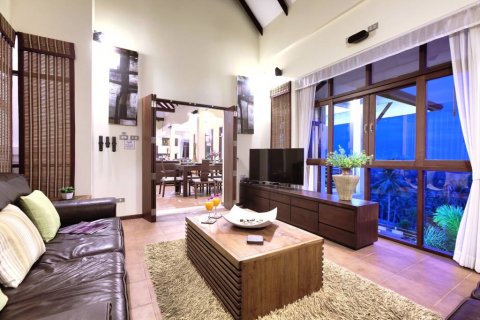 Chalet de 5 dormitorios en Surat Thani, Tailandia № 124667 - foto 9