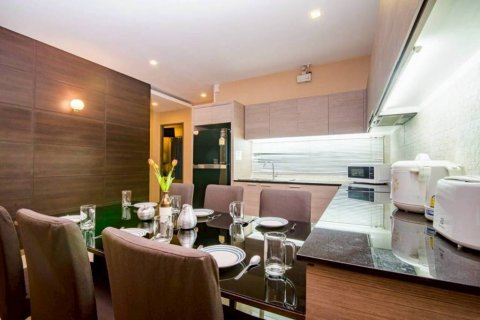 Chalet de 3 dormitorios en Pattaya, Tailandia № 144415 - foto 9