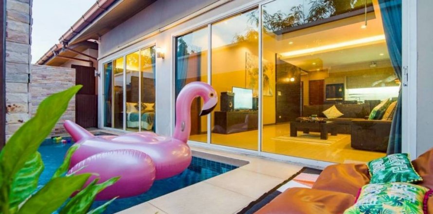 Chalet de 3 dormitorios en Pattaya, Tailandia № 144415