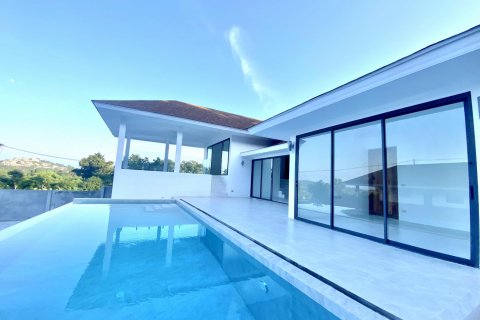 Casa de 4 dormitorios en Ko Samui, Tailandia № 115986