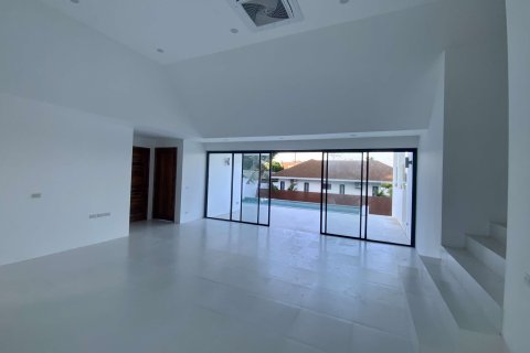 Casa de 4 dormitorios en Ko Samui, Tailandia № 115986 - foto 7