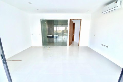 Casa de 4 dormitorios en Ko Samui, Tailandia № 115986 - foto 6