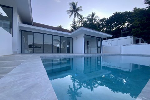 Casa de 4 dormitorios en Ko Samui, Tailandia № 115986 - foto 5