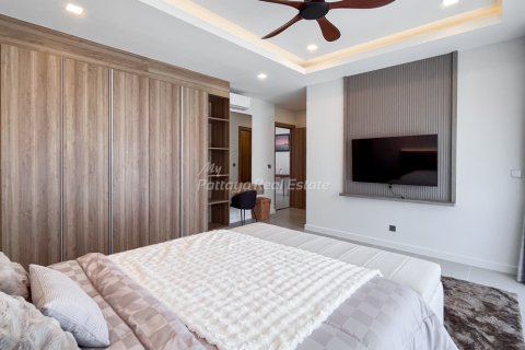 Haus in Pattaya, Thailand 3 Schlafzimmer № 125732 - Foto 25