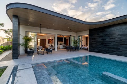 Chalet de 3 dormitorios en Layan Beach, Tailandia № 74475 - foto 22