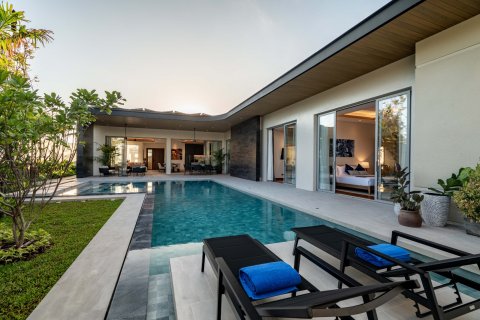 Villa on Layan Beach, Thailand 3 bedrooms № 74475