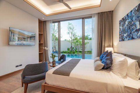 Chalet de 3 dormitorios en Layan Beach, Tailandia № 74475 - foto 13