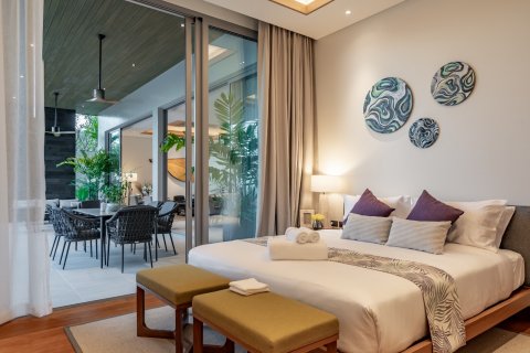 Chalet de 3 dormitorios en Layan Beach, Tailandia № 74475 - foto 17