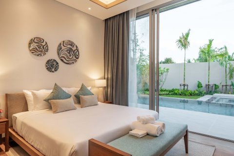 Chalet de 3 dormitorios en Layan Beach, Tailandia № 74475 - foto 11