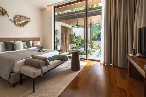 Chalet de 3 dormitorios en Bang Tao, Tailandia № 74469 - foto 8