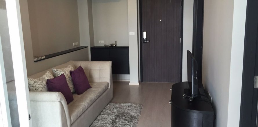 Condo à Bangkok, Thaïlande, 1 chambre à Rhythm Sukhumvit 44/1 № 77771