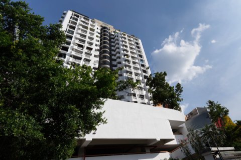 Condominio de 2 dormitorios en Watthana, Bangkok, Tailandia № 126737 - foto 16