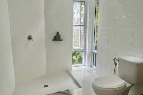 Casa de 3 dormitorios en Ko Samui, Tailandia № 119789 - foto 14