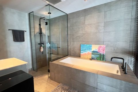 Condominio de 2 dormitorios en Bangkok, Tailandia № 143237 - foto 10