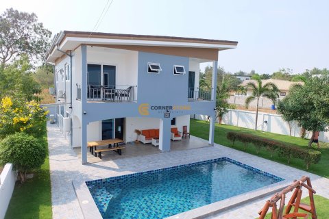 Studio in Bang Lamung, Thailand № 119735