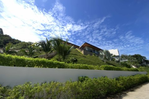Casa de 3 dormitorios en Ko Samui, Tailandia № 115845 - foto 2