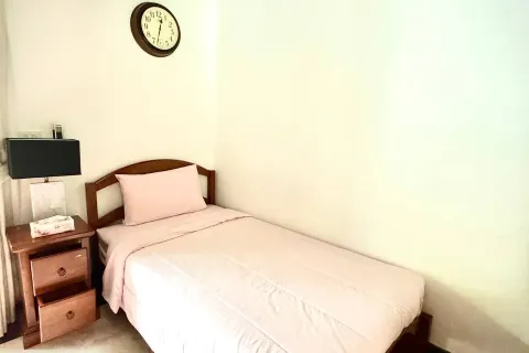 Chalet de 7 dormitorios en Phuket, Tailandia № 116128 - foto 17