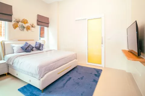 Casa de 3 dormitorios en Phuket, Tailandia № 131303 - foto 13