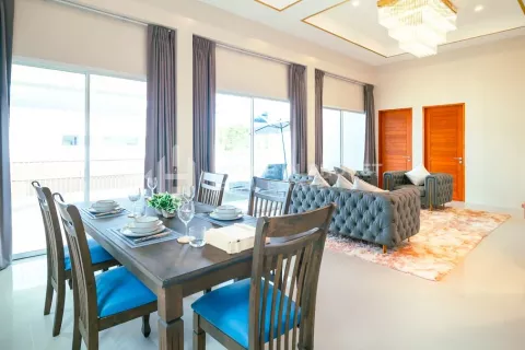 Casa de 3 dormitorios en Phuket, Tailandia № 131303 - foto 8