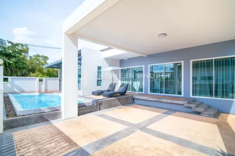 Casa de 3 dormitorios en Phuket, Tailandia № 131303 - foto 27