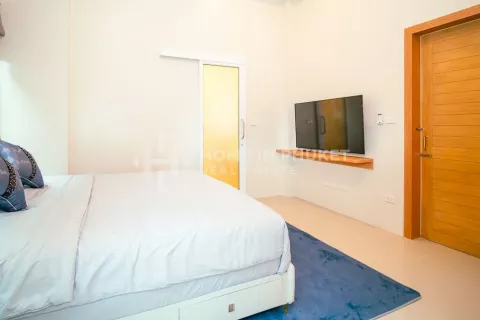 Casa de 3 dormitorios en Phuket, Tailandia № 131303 - foto 15