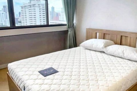 Condo in Bangkok, Thailand, 3 bedrooms № 132746 - photo 4