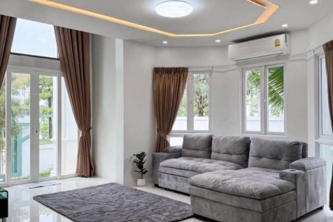 Casa de 3 dormitorios en Phuket, Tailandia № 132904 - foto 2