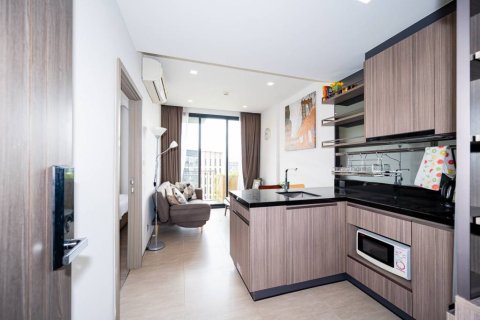 Condominio de 1 dormitorio en Suan Luang, Bangkok, Tailandia № 132900 - foto 3