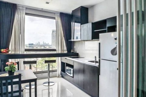 Condominio de 1 dormitorio en Khlong Toei, Bangkok, Tailandia № 132943 - foto 9