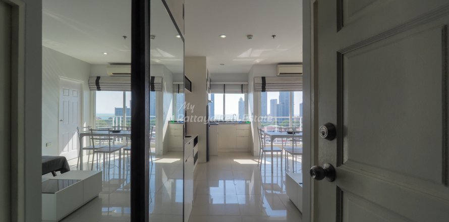 Condo in Bang Lamung, Thailand, 1 bedroom  № 99955
