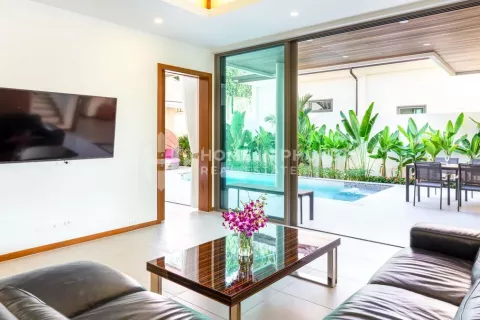 Casa de 4 dormitorios en Rawai, Tailandia № 131645 - foto 4