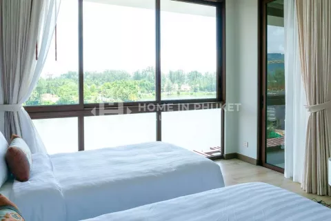 Condo in Phuket, Thailand, 2 bedrooms № 131644 - photo 26